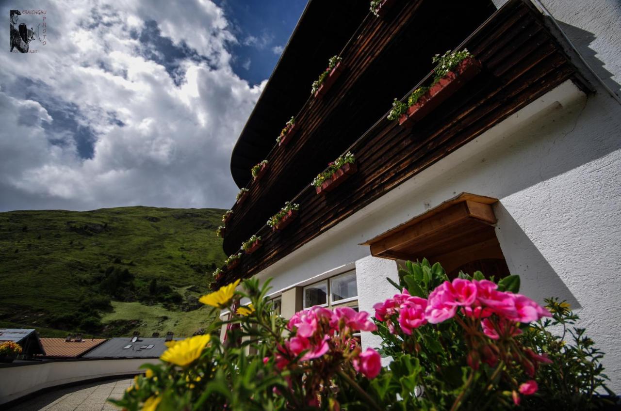 Berghotel-Gasthof Gstrein Vent Exterior foto